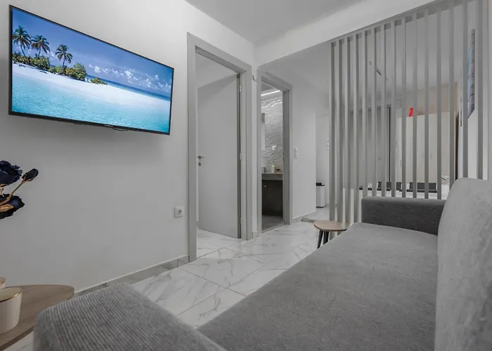 Premium Jacuzzi Suite At The City Center, By Aqua Platinum