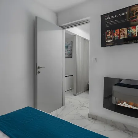 Premium Jacuzzi Suite At The City Center, By Aqua Platinum Thessaloniki Exterior photo